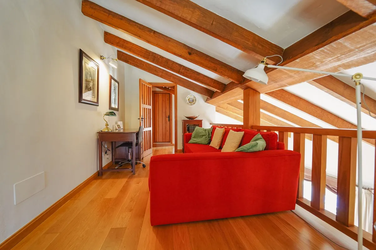 2c8eab5e-11c2-4be8-99c7-01571d76595c