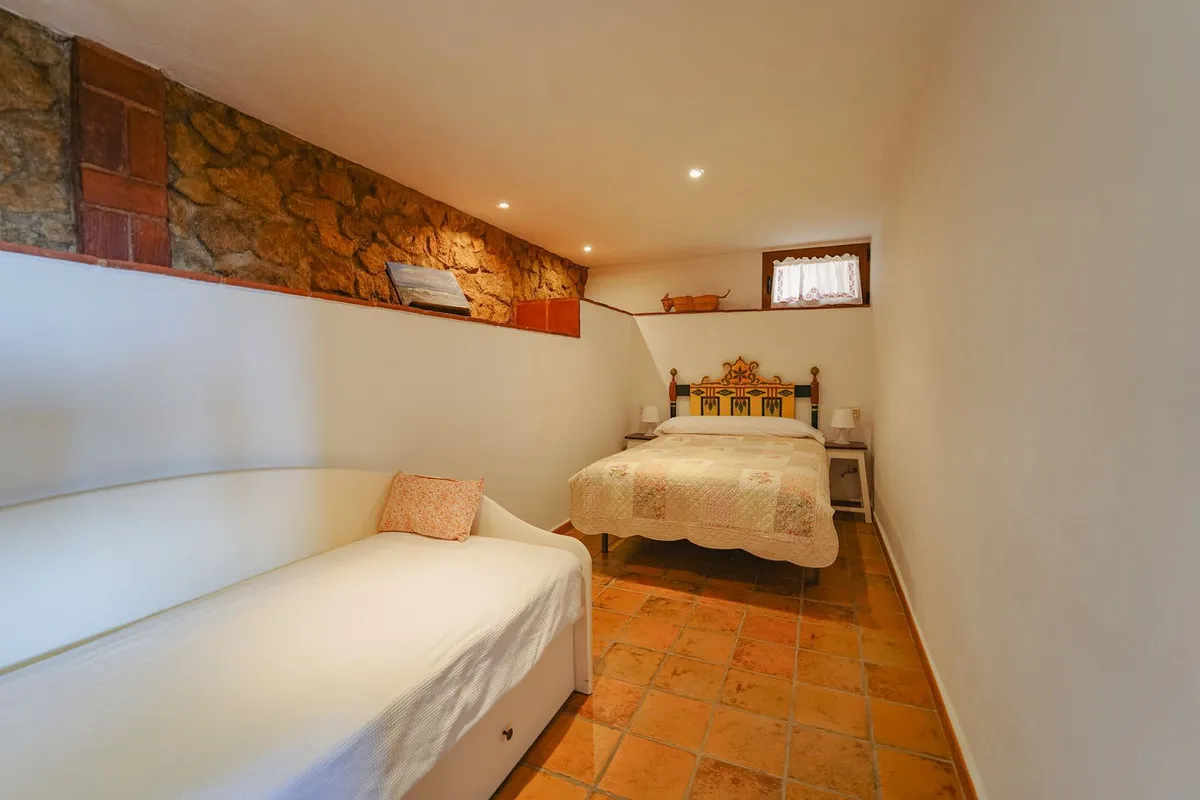 35f1f474-4f46-4bea-8cca-75dcc2e6e9df