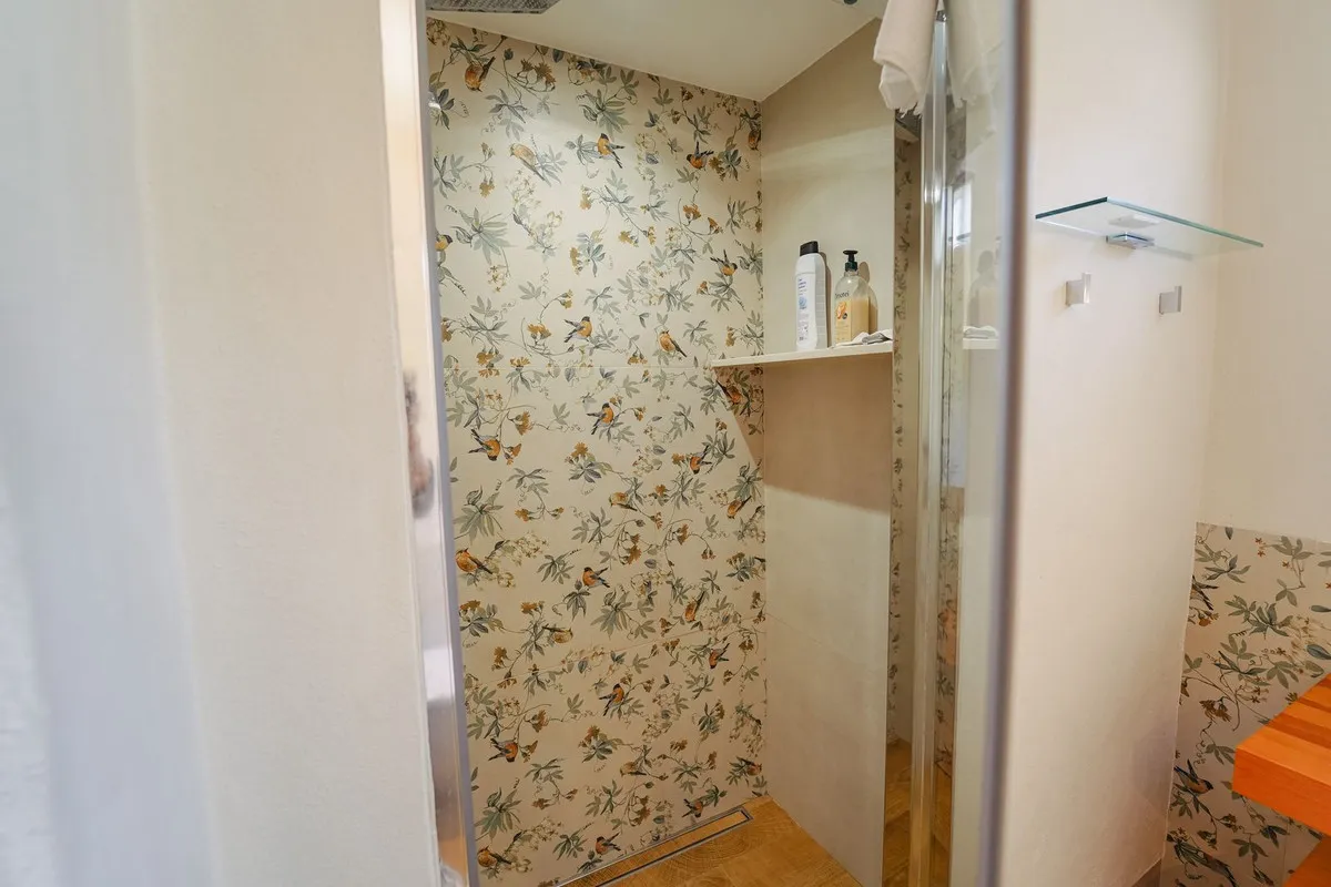 89b41c77-1301-4fc8-a49a-7eb58794d3b5