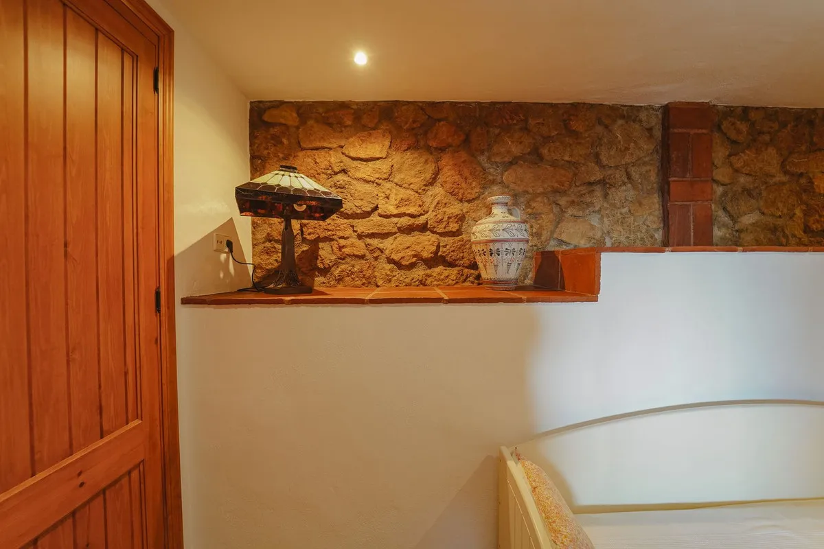 928dc365-ed42-4948-99af-78ae277a749b