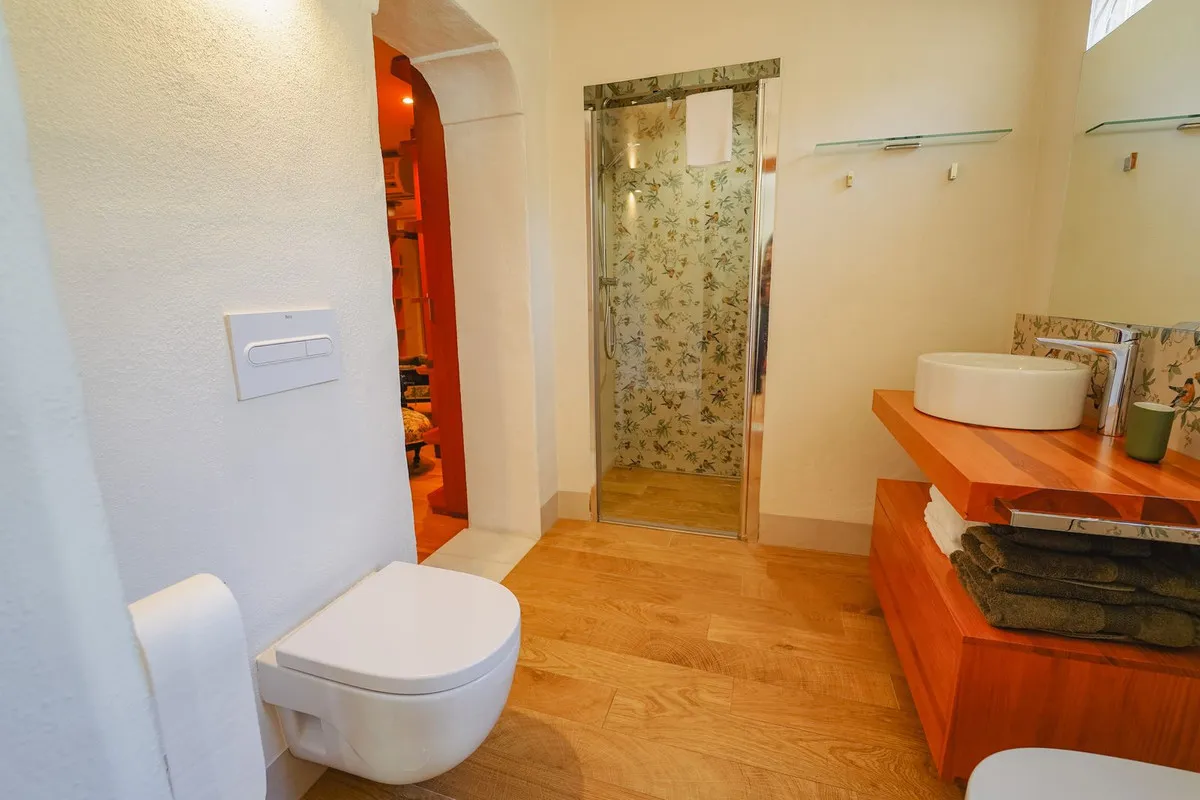 c5189707-24ff-487e-a76f-68a35e5234d0