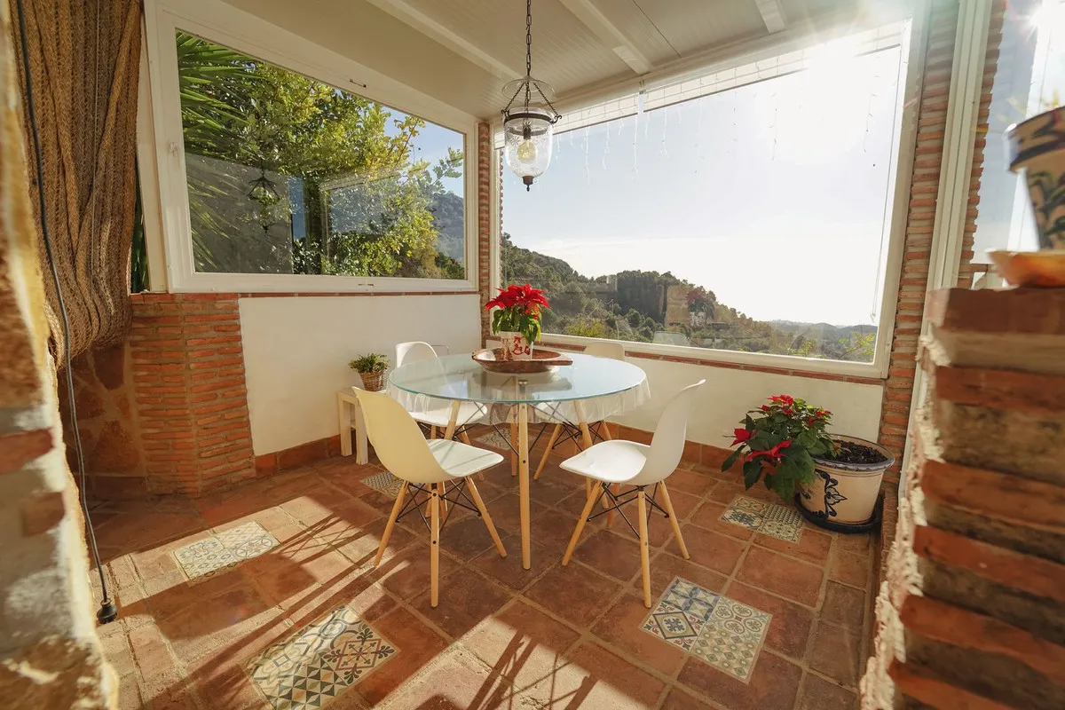 dea76e1e-12dd-4733-bed3-b7510fa3d38e