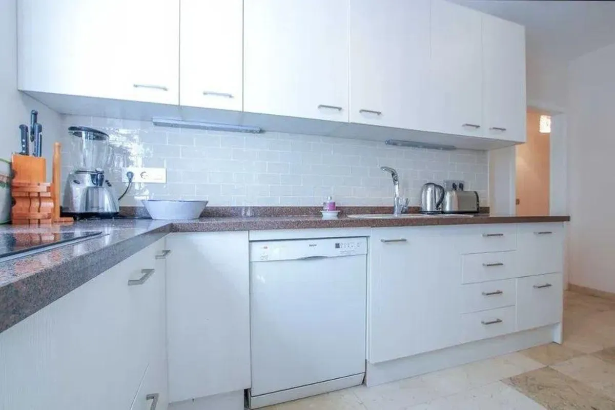 aae21f8f-22c6-462d-a4ab-15c92ebe072c