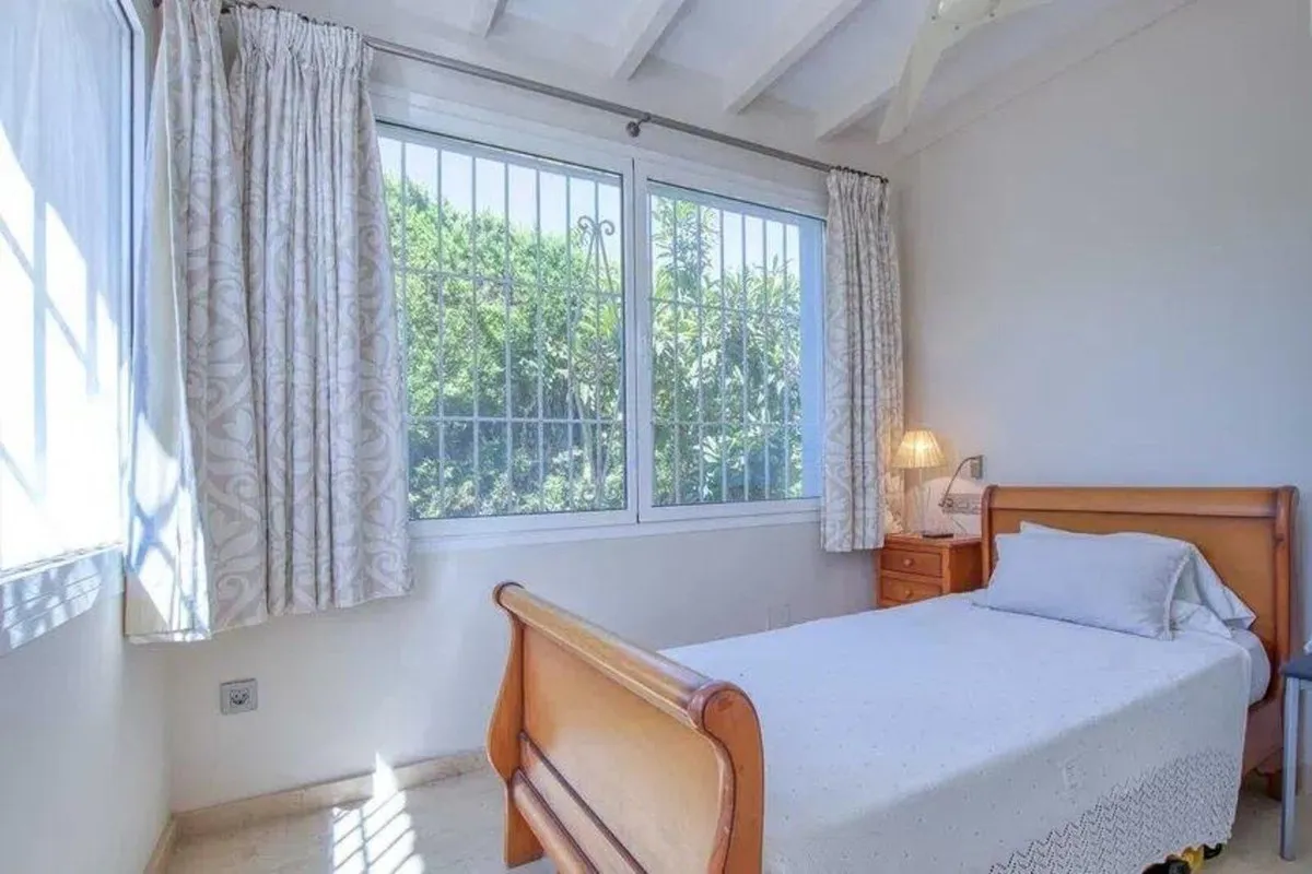 abfce648-645a-4335-ad13-a05b62258c3b