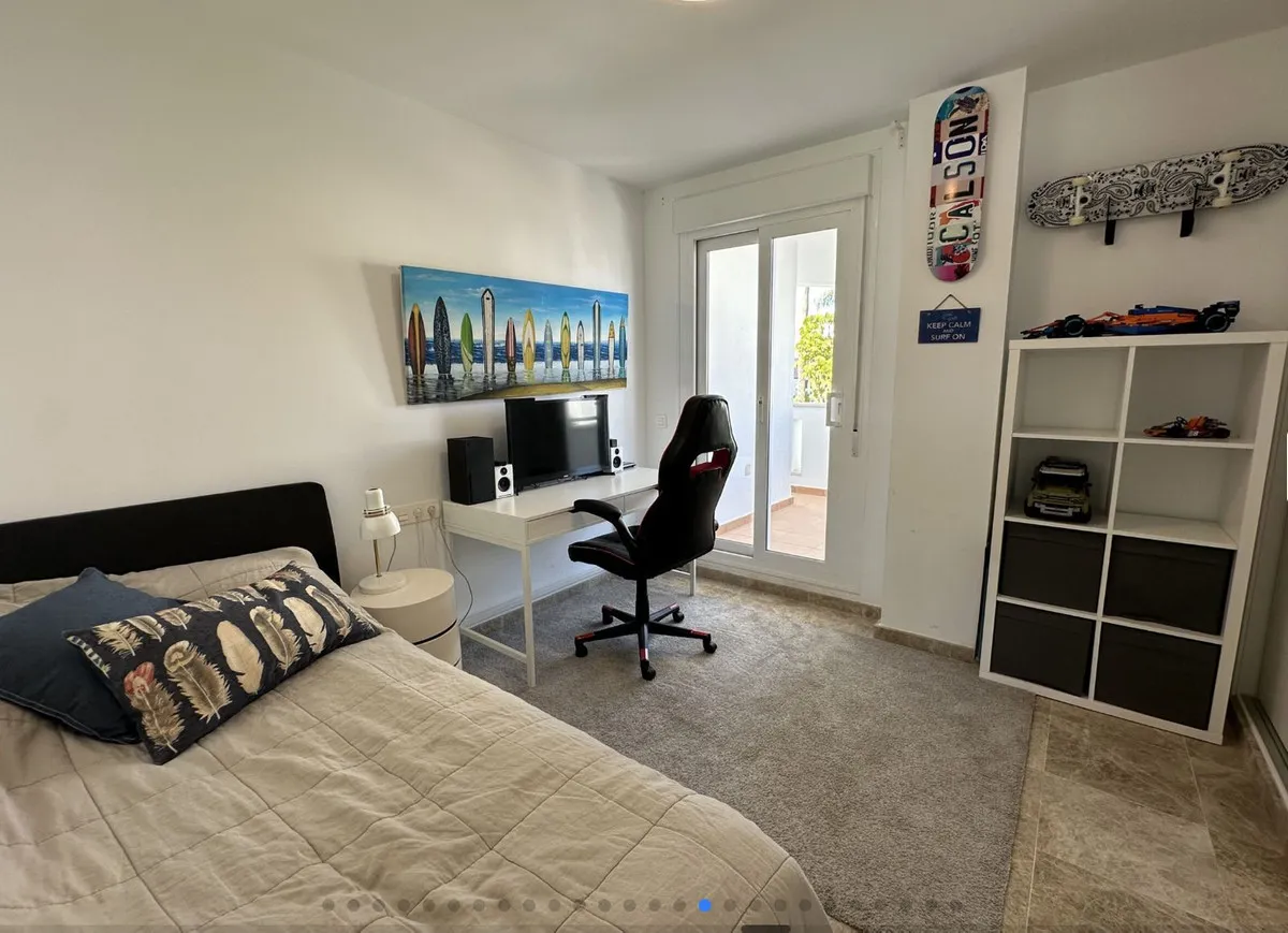 a67cf635-75b7-4d2c-8d3d-1813d3ece39b