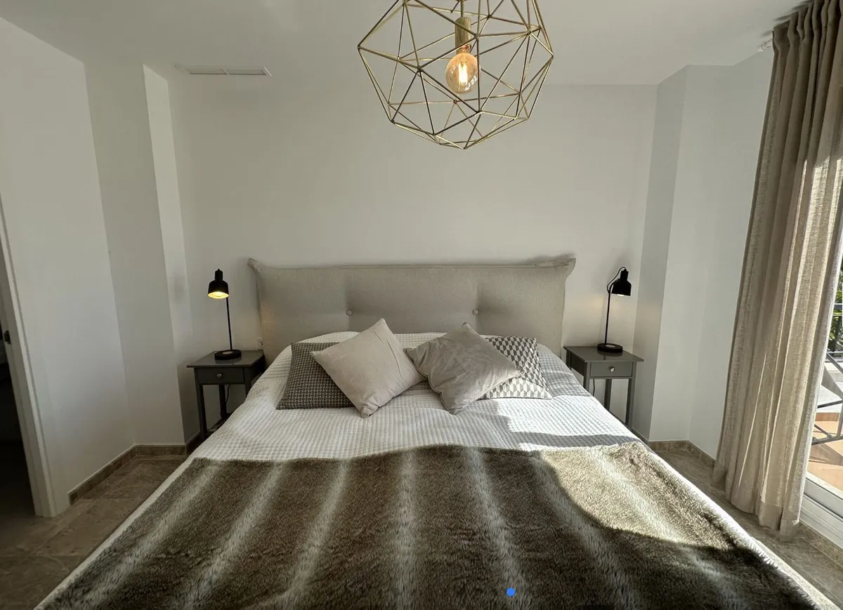 ddfdb694-92a1-46ae-a617-1840c29aee27