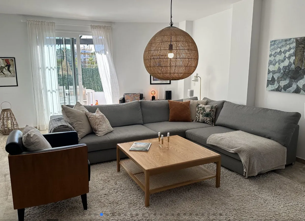 e8d0e84f-c88e-4136-9146-f5a834141fa5