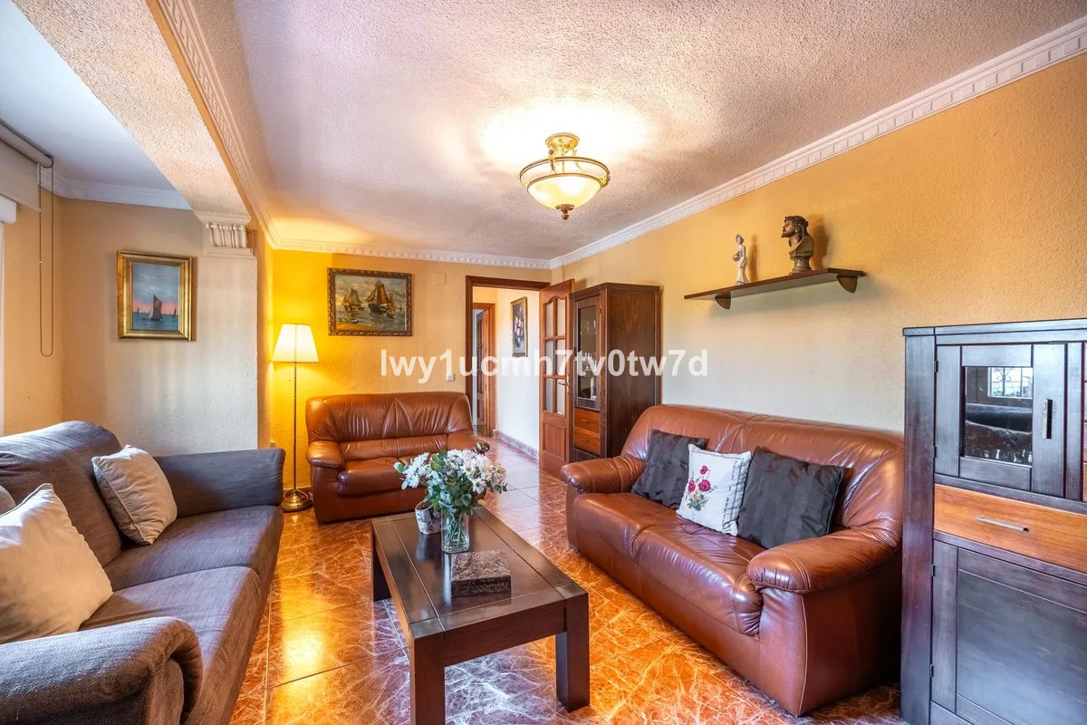 159044ef-f7a0-4c41-94e0-0d4195547b61