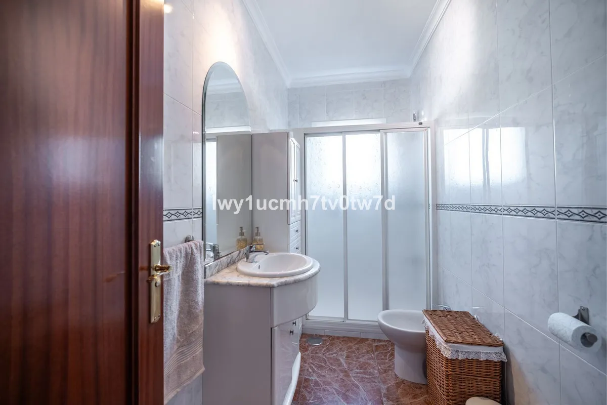 2fca21aa-0b7d-4fd2-9ad0-0ed6e7736553