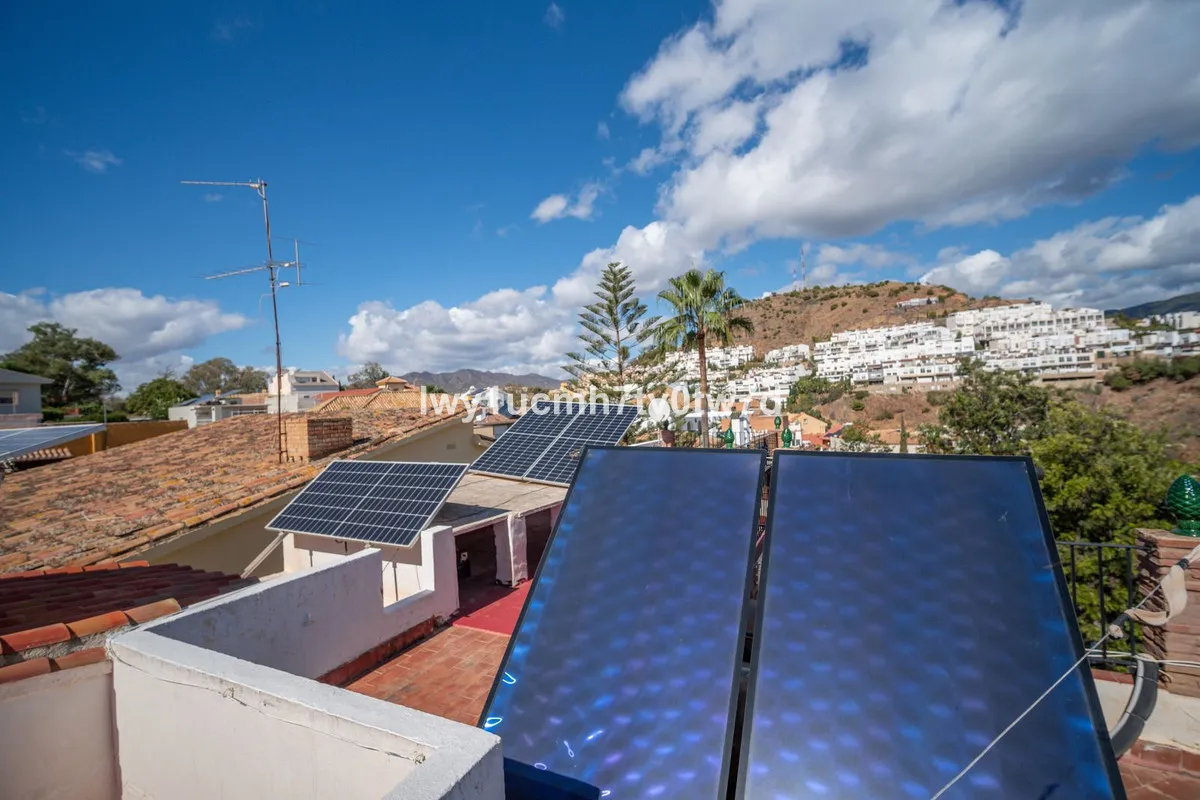 4fb9634d-e82d-4679-9e14-8bf160a20692