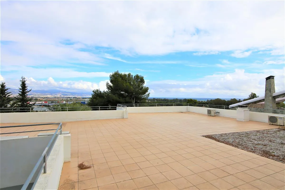 9741a500-5252-43d0-9c2b-4dd37455252b