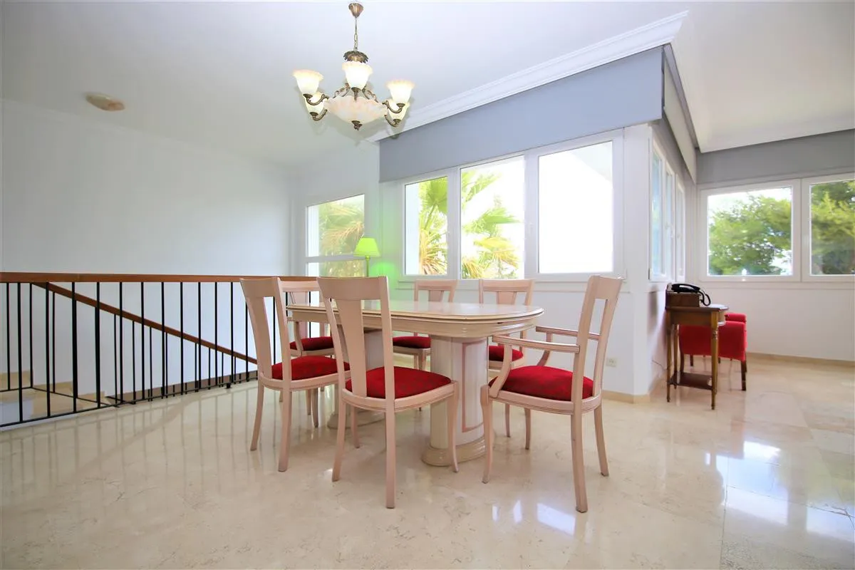 db3e6e86-edbc-40fe-8a38-6a917735fe58