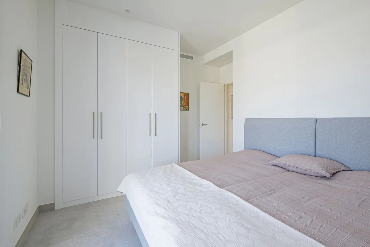 909e580d-ac9d-4136-a974-6720ea17b07e