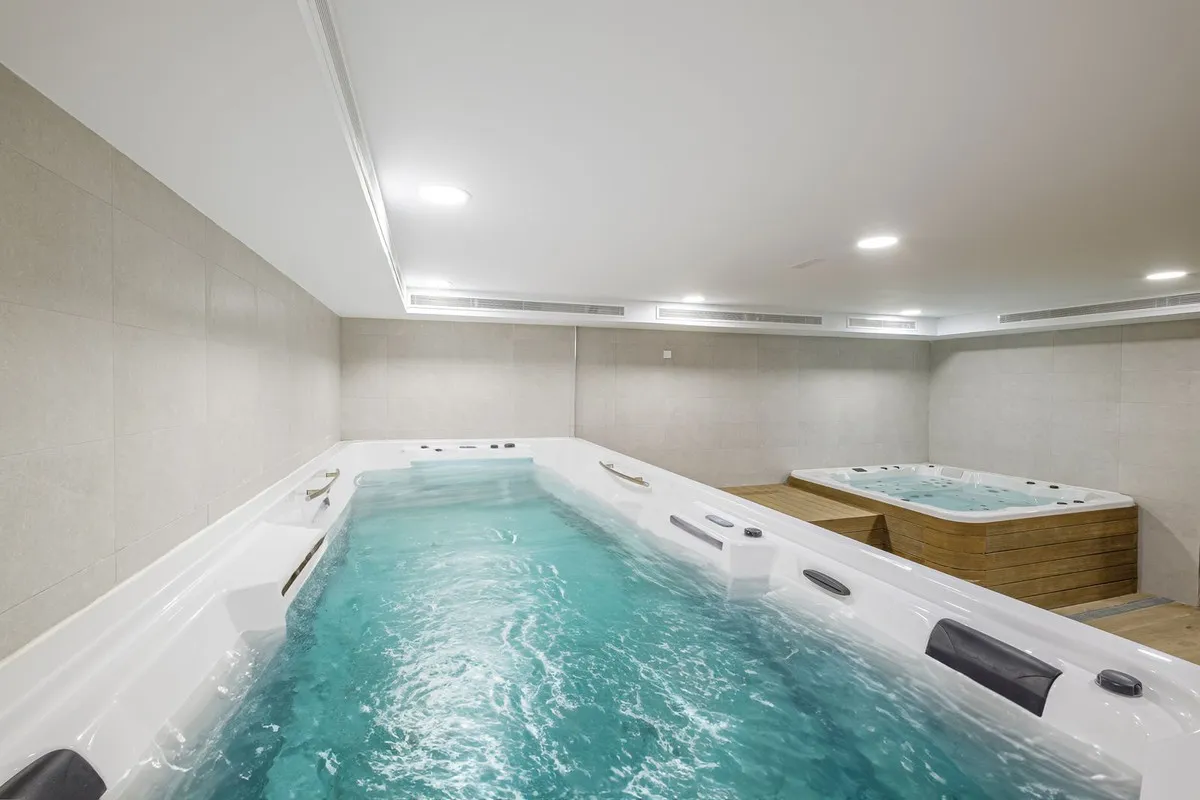 abfd0550-5fd6-4c4c-9322-adf2cadbde4a