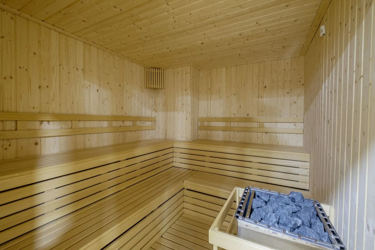 f55621c3-d302-42ce-ae7c-d190ef71b7d5