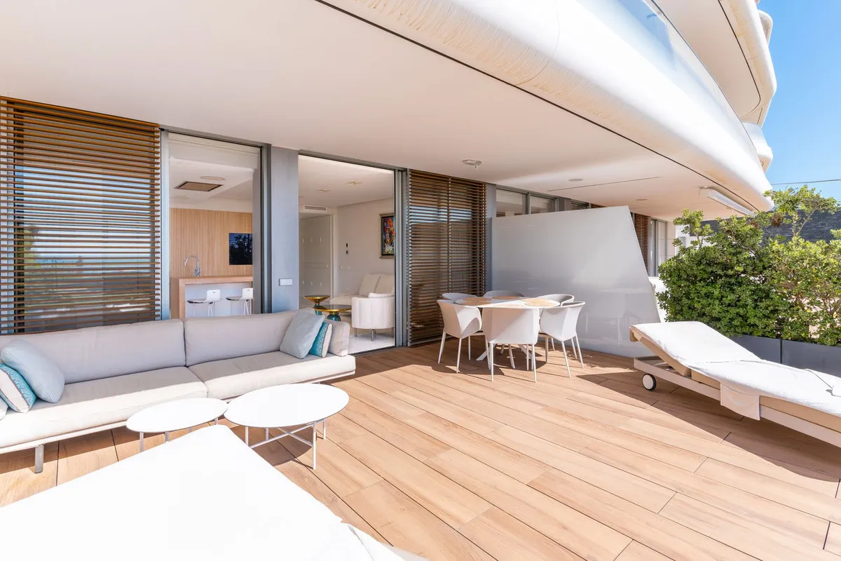 23b70bdd-16f4-4e81-86c8-345c361330cf