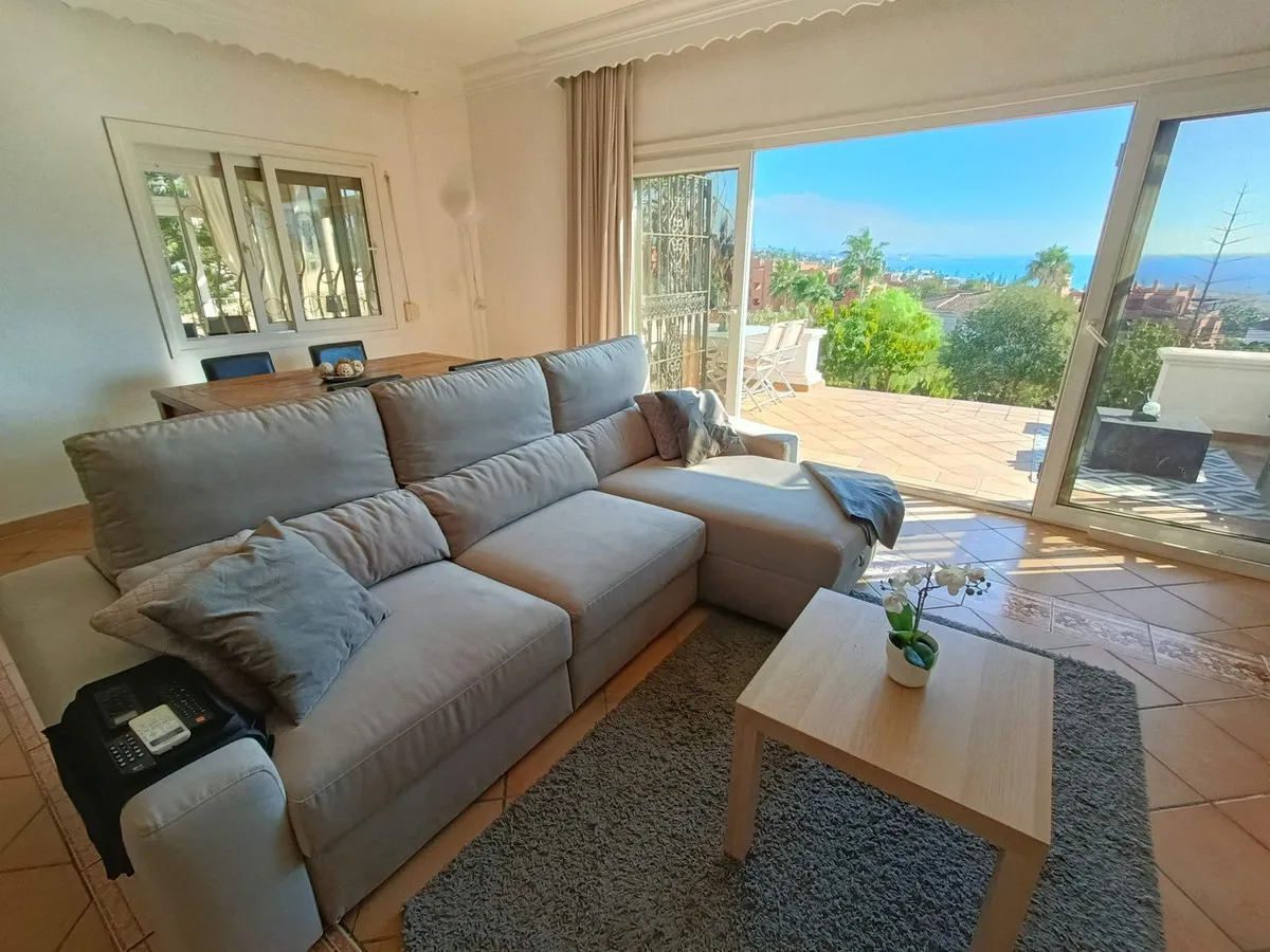 b8fc73cf-d2ef-413f-a3d8-0cdba07f2673