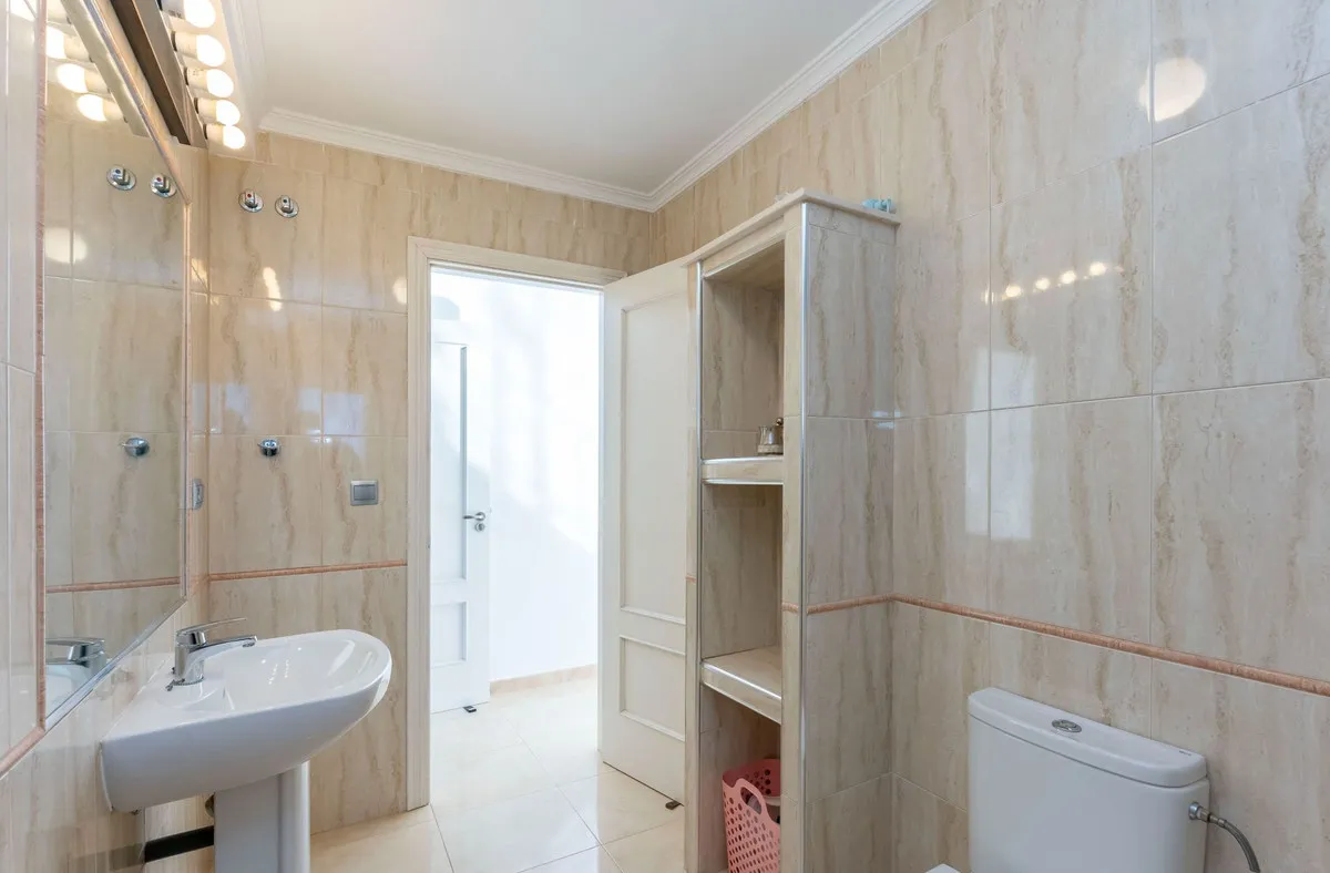 169facc9-32f6-4f06-aedb-cbbf268ab405