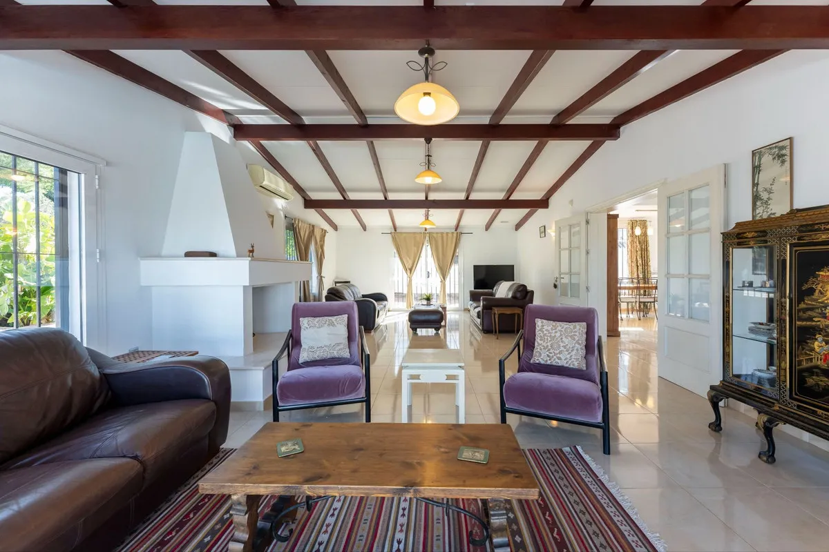 1e5b7cc7-0fa0-4b17-8292-77431ab77b73