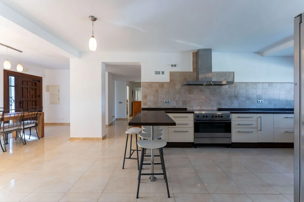 458c37fd-fb96-4d08-8526-05a991936931