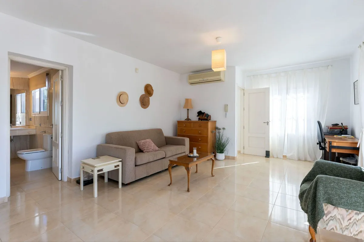 8e2f8e48-6ca1-4ce0-9d8a-efecc80c68ad