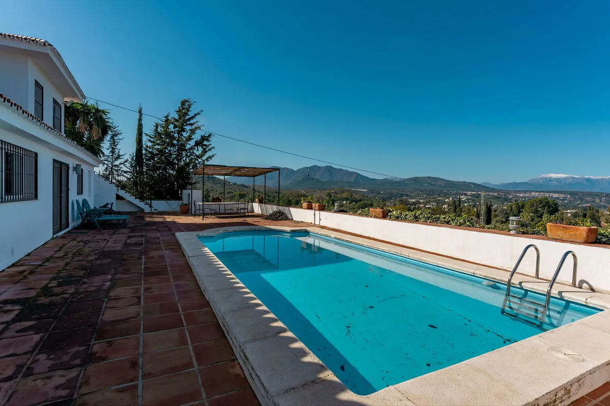 de572e66-5c09-4328-a874-d07532a0b7e4