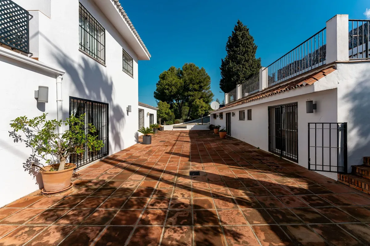 ec3db8d4-7757-4d6b-b940-cc05d58e1b25