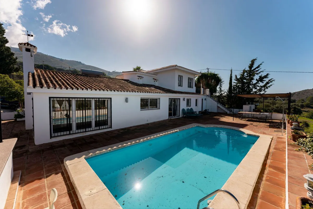 fc7dbfb3-8aab-411e-8b84-e69a012badb5