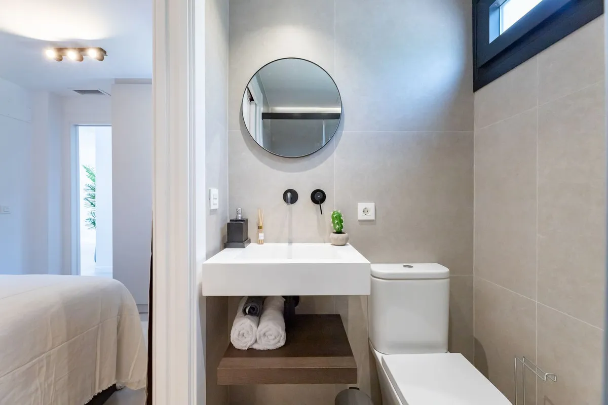 9c69b44c-0af5-4319-bb51-f91f96ddac57