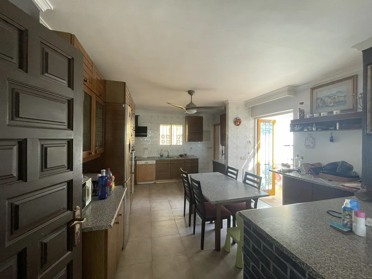 18e205ff-7a77-4dcb-a0f0-3e4b6203d6e1