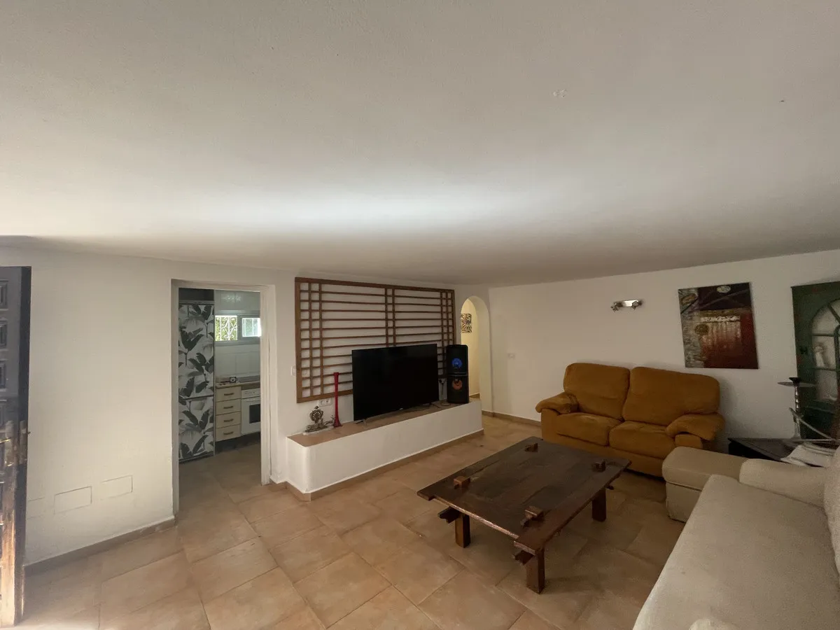 25647ece-e834-415b-b50b-a3b13ded00e2