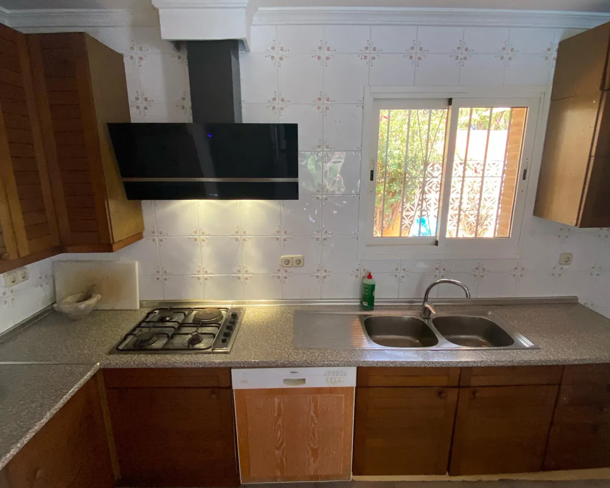 2728021e-e72e-42dc-85fb-c23f40a87994