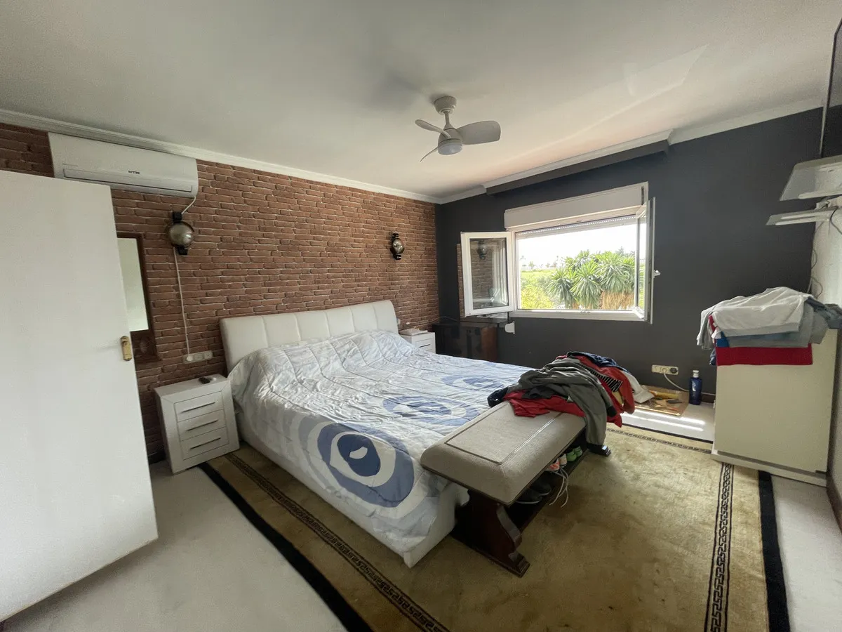 2cfb48ee-747e-4c5e-8387-725c7b1b1d44