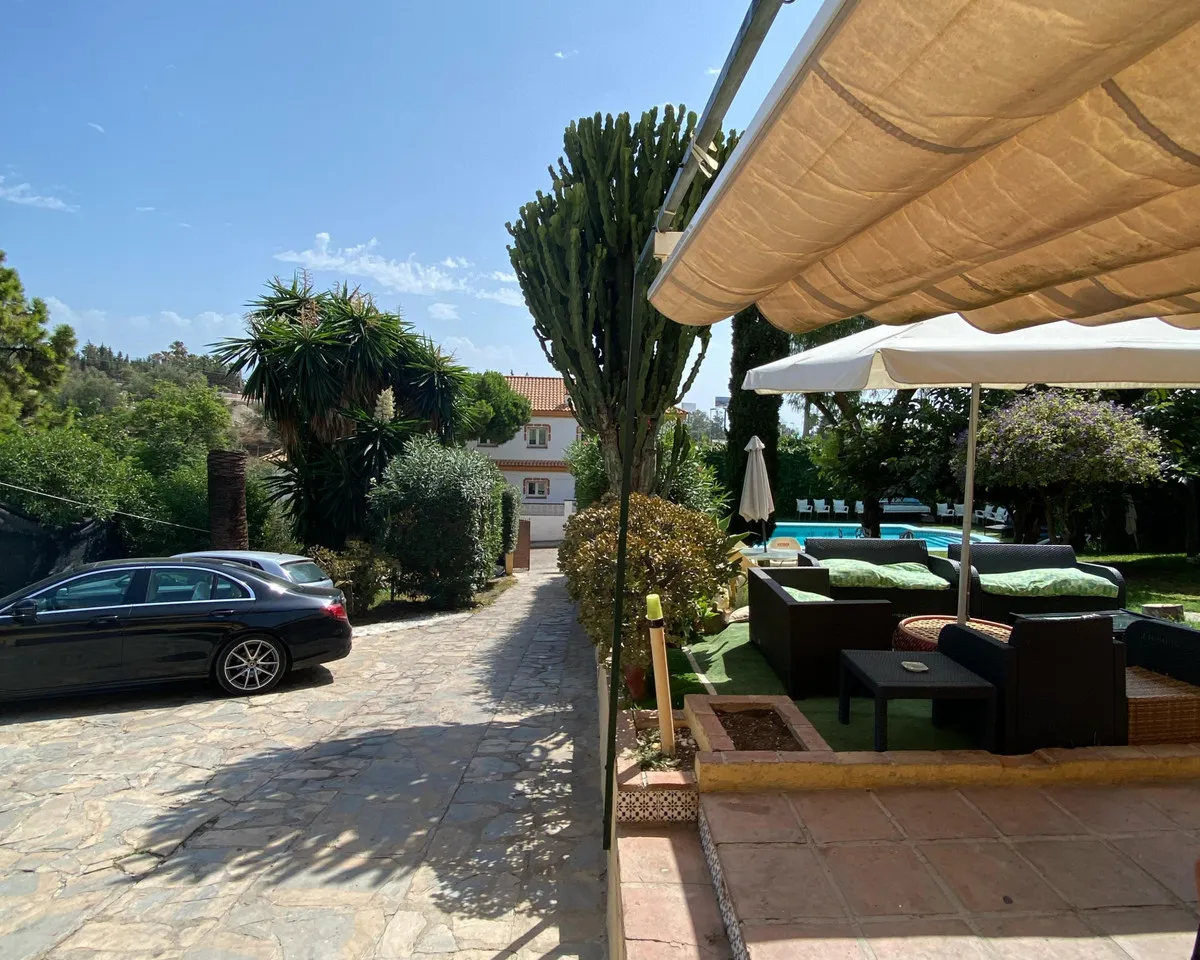 b2eaad26-4463-4561-8c6e-5af90e99bdc8