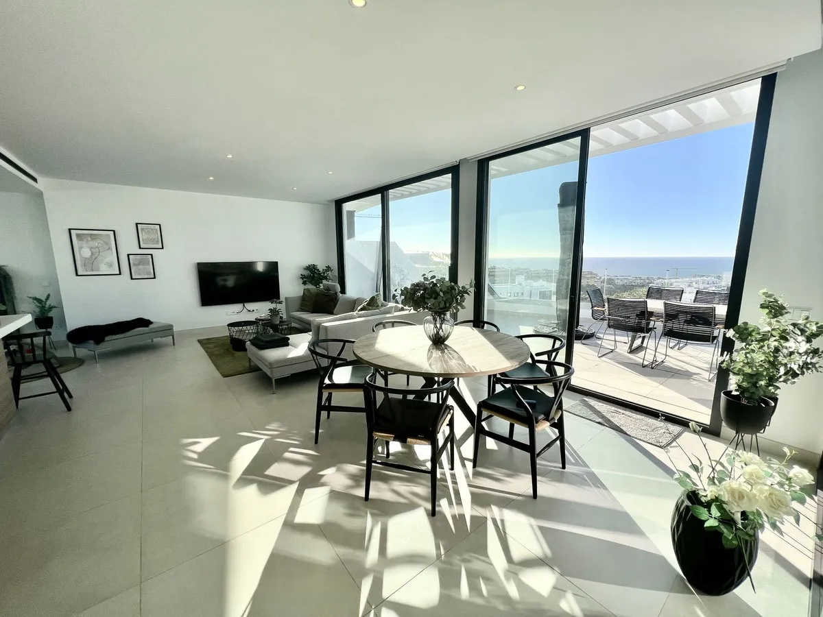 1f6ea408-c0f6-415e-8004-3c1d40092530