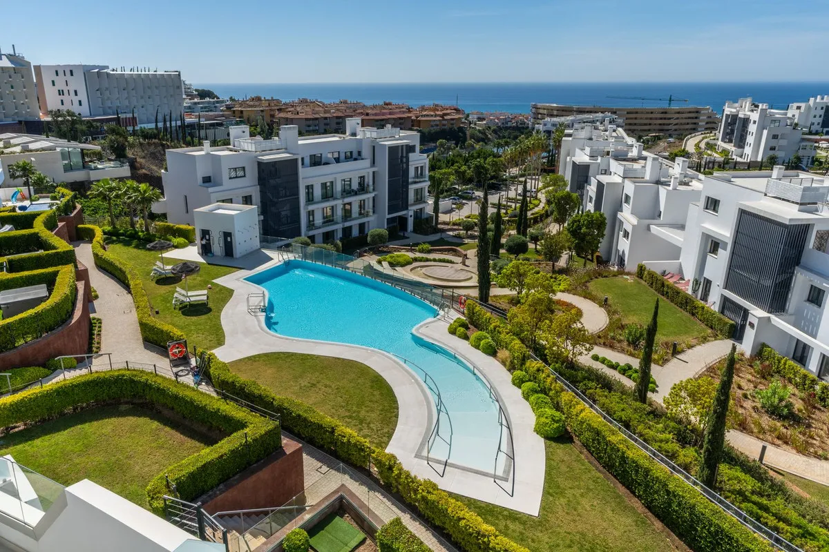 53e38a04-a19e-49ee-860e-77df96adbb13