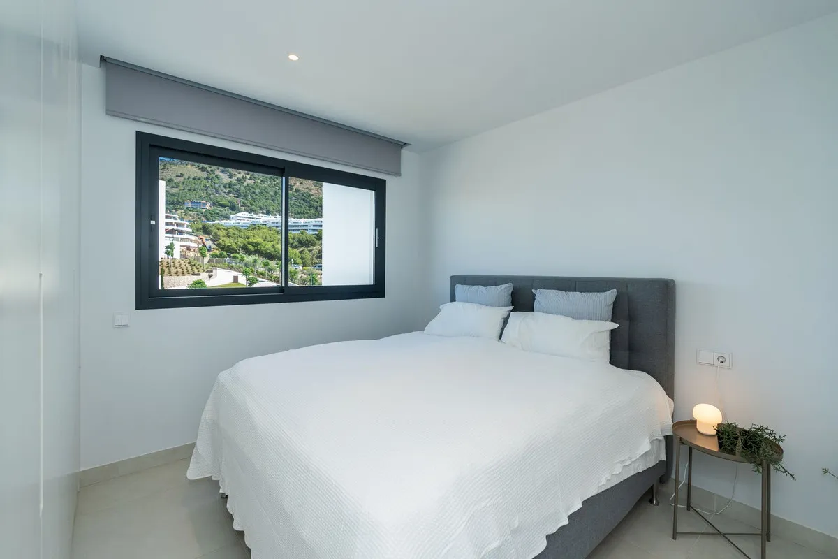 b46a6fff-4ed2-470c-99a2-f8dadf363a98