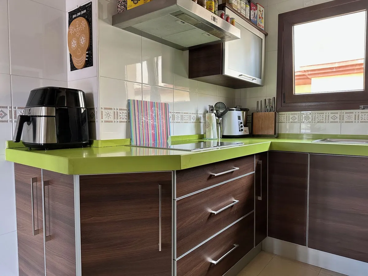 1b4aa7f4-35ab-4617-aa52-a672410cef98