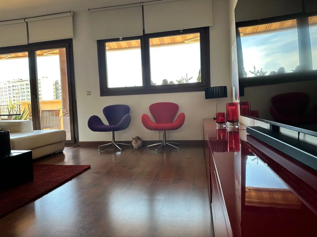 8082f8f8-7b3f-4a64-909a-1236695799a6