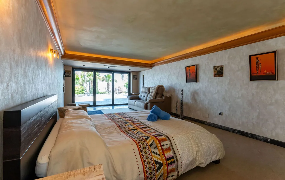 cd4eaaf6-9748-4a15-b1ff-ba38f832a3f9