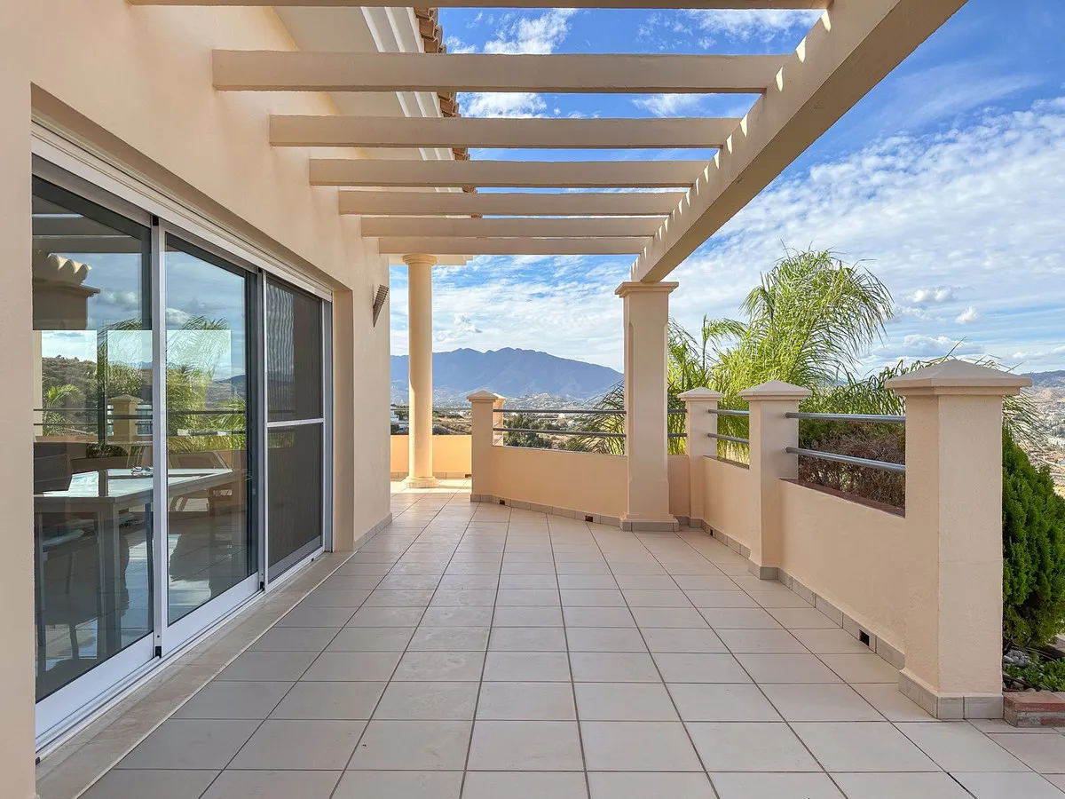 226b7f46-09ba-4dd4-a9f8-a7b9293e8c57