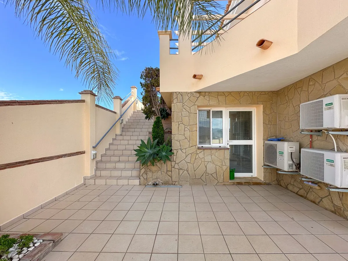 8b8012bd-91af-4378-b431-9042b6424245