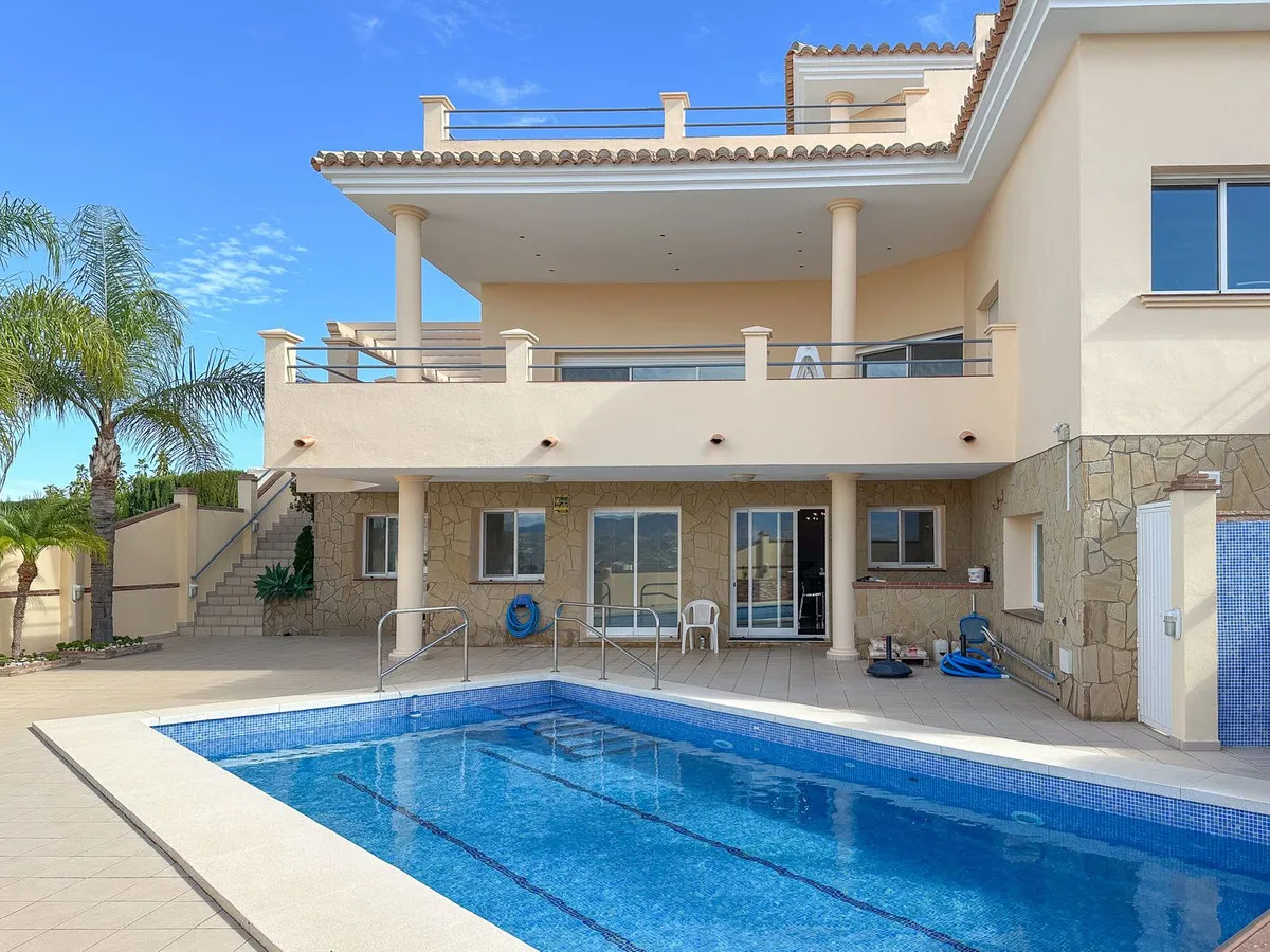 be30e35a-530c-49a5-ad6e-6848fef21410