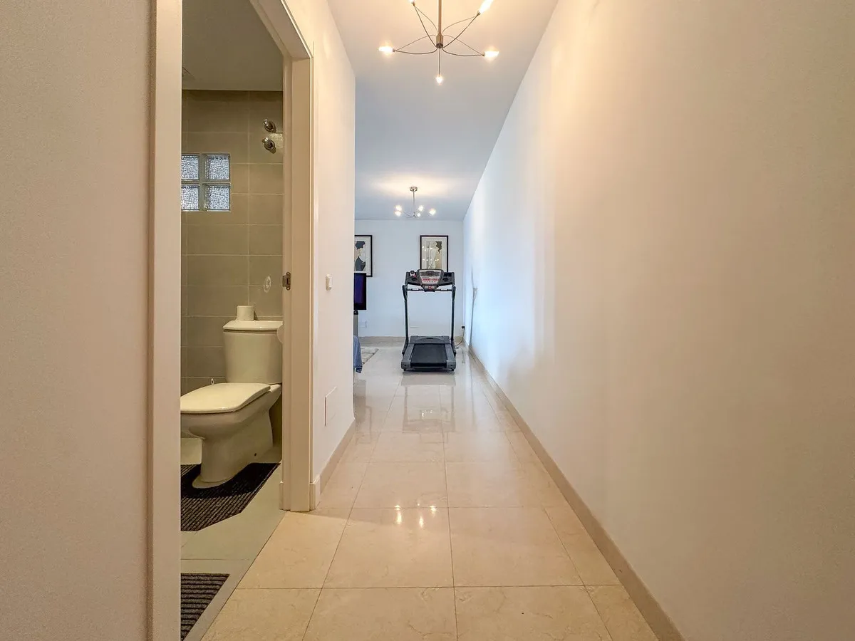 c7e1a25e-8939-4bc2-9777-0b352353be4d