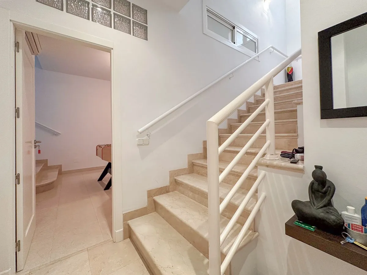 c929f97d-b602-4960-96fa-5864700ff8d8