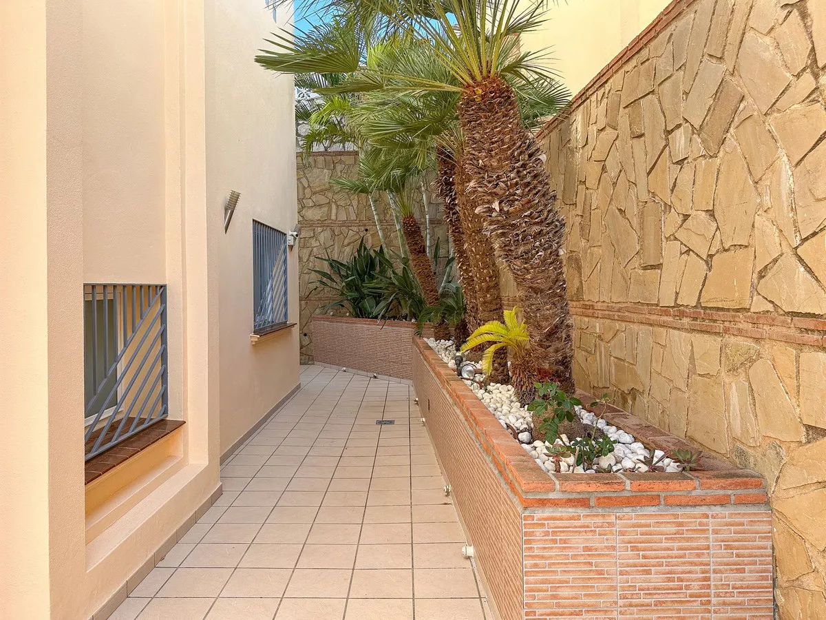 cdf4be80-fd9b-4e42-b719-a2d3781748a3