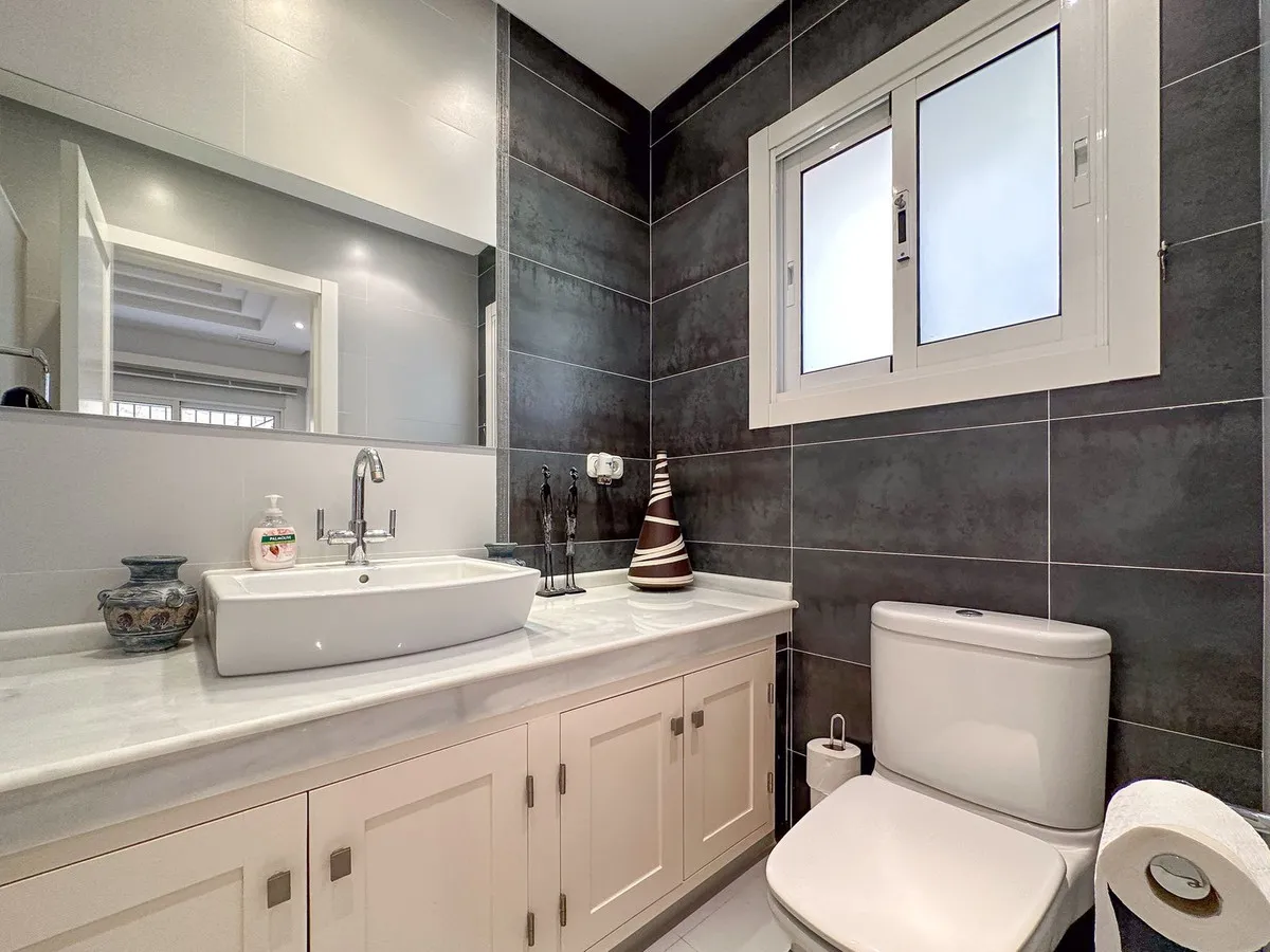 eacda0cf-6023-4943-9137-cdf88ad97f75