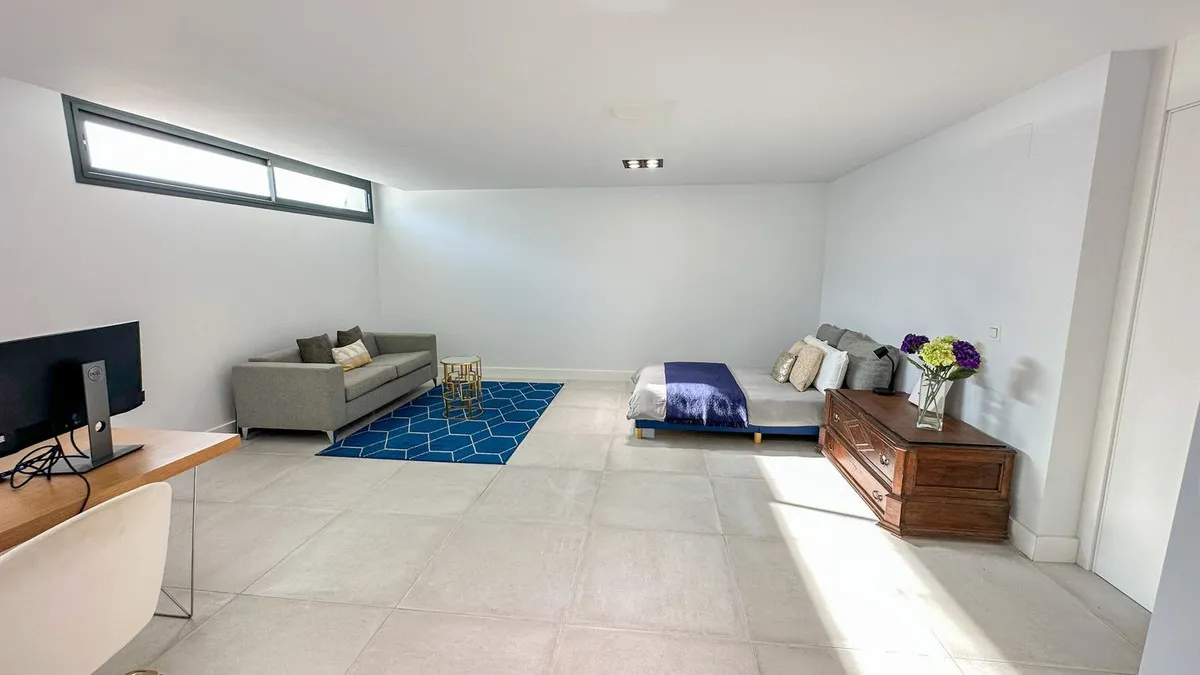 c568d6ce-3252-4bc9-aa80-c13a27594238