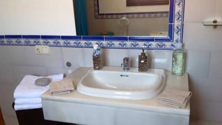 60a34b59-22e4-4b52-9c59-56342d30379c