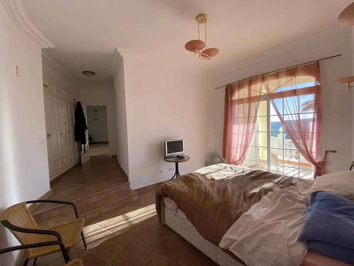 1a371546-6034-4459-b43c-d78fcd3e5e29